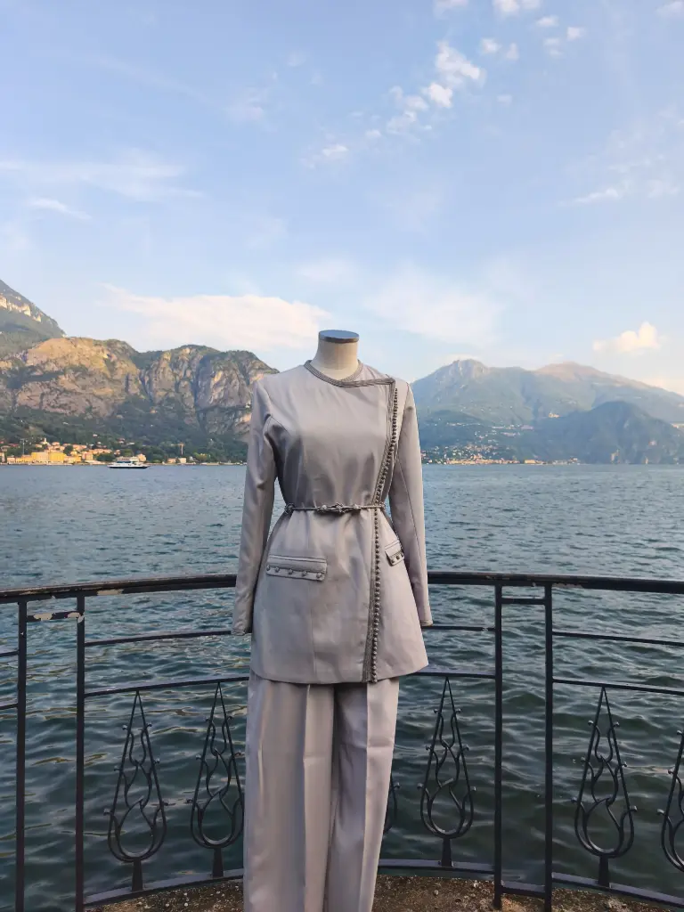 Completo con Pantalone "Layan"